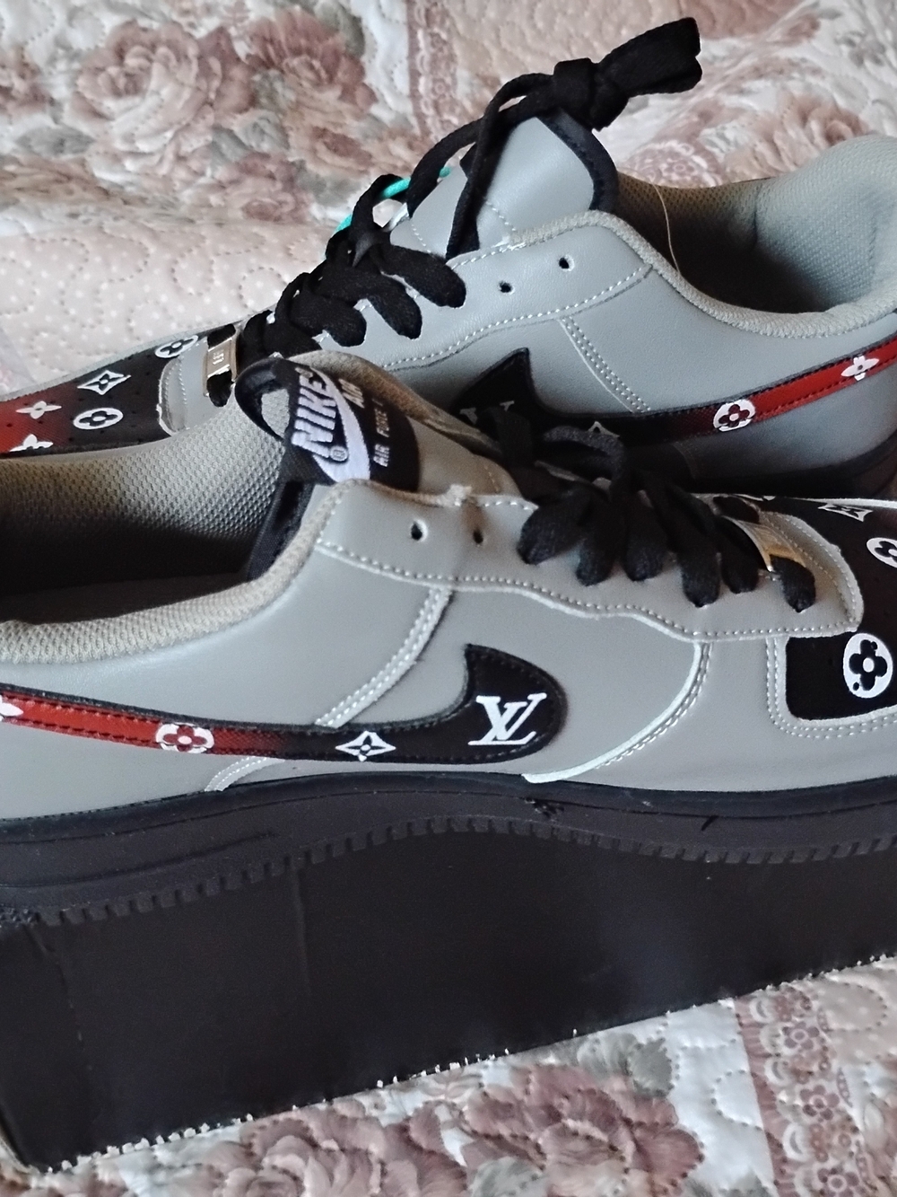 Nike Gray and Black Low-Top Sneakers with Red Stripe